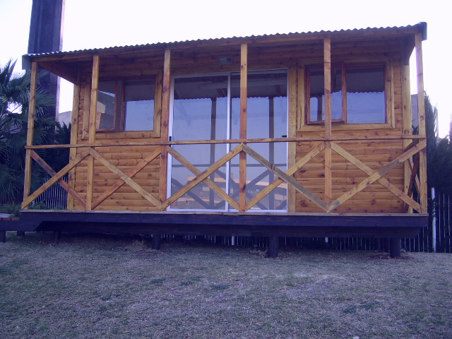 3m%20x%205m%20log%20cabin%20with%20veranda%20on%205m%20side.%201.8m%20aluminium%20sliding%20door