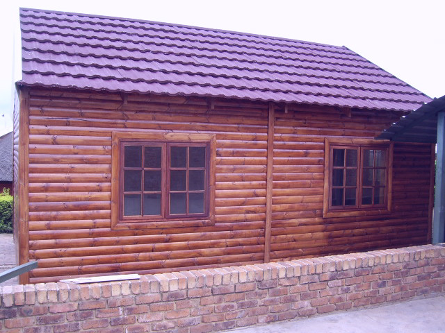 log%20cabin-Harvey%20Tile%20roof