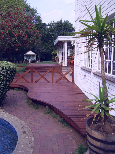 pine%20decking%205